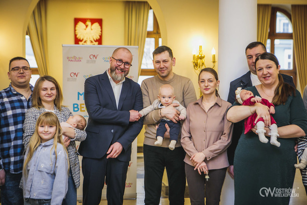 Ilustracja do artykułu: Miejskie becikowe dla najmłodszych ostrowian