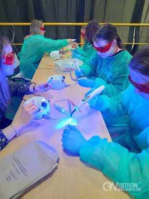 Ilustracja do artykułu: Nauka przez doświadczenie w SP 14