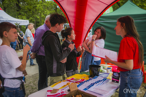 Ilustracja do artykułu: majOSTaszki 2025: odwiedź stoisko Biura Inicjatyw i Konsultacji Społecznych