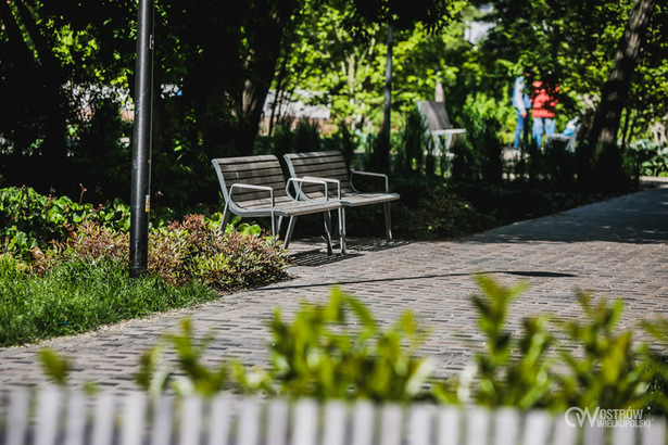 Ilustracja do artykułu: Nowe ławeczki dla seniorów. Podpowiedz, gdzie mają stanąć!