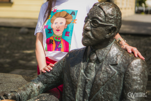 Ilustracja do artykułu: Zdobądź t-shirt z Kazimierą Rowińską