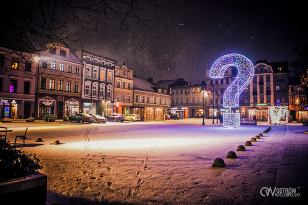 Ilustracja do artykułu: Rozświetlamy ostrowską choinkę