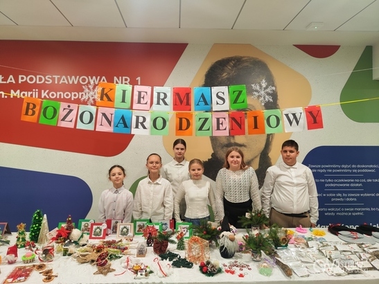 Ilustracja do artykułu: Kiermasz Świąteczny „Razem dla Agatki” w Jedynce