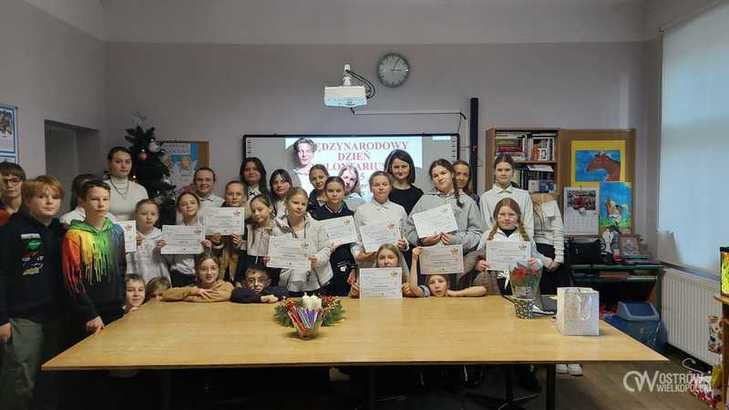 Ilustracja do artykułu: Międzynarodowy Dzień Wolontariusza w „Jedynce”