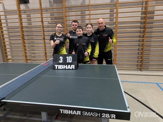 Ilustracja do artykułu: Tenis stołowy: Wicelider pokonany.