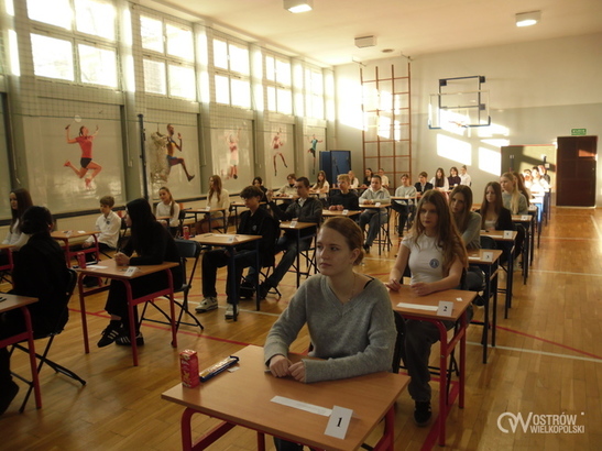 Ilustracja do artykułu: XII Międzyszkolny Konkurs Polonistyczny ,, Jak żyć, spytał mnie w liście ktoś” – kodeks moralny zapisany w tekstach kultury”