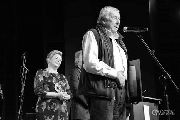 Ilustracja do artykułu: Nie żyje Rosław Szaybo - Honorowy Obywatel Ostrowa Wielkopolskiego