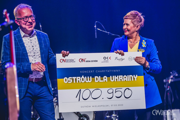 Ilustracja do artykułu: Koncertowe 100 tysięcy złotych z “Ostrowa dla Ukrainy” 