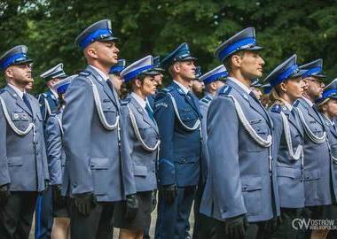Ilustracja do artykułu: Miasto wspiera ostrowską policję