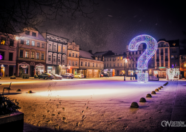 Ilustracja do artykułu: Rozświetlamy ostrowską choinkę