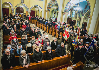 Ilustracja do artykułu: Rocznica upamiętnienia pomordowanych w 1939 r. Ostrowian w Winiarach...