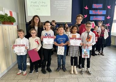 Ilustracja do artykułu: Projekt interdyscyplinarny „Co kraj, to obyczaj – świąteczne...