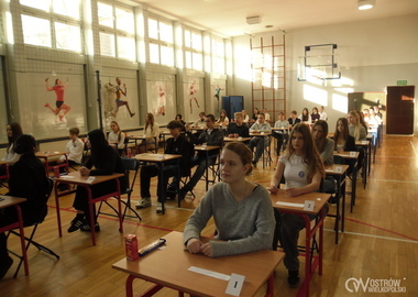 Ilustracja do artykułu: XII Międzyszkolny Konkurs Polonistyczny ,, Jak żyć, spytał mnie...