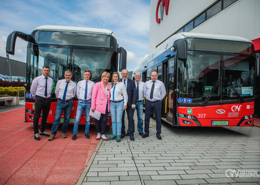 Ilustracja do artykułu: Nowe autobusy elektryczne wyjeżdżają na ulice