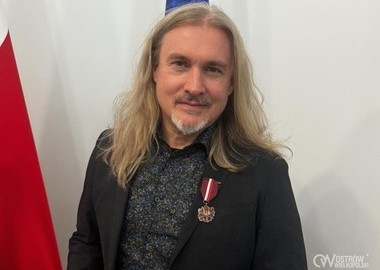 Ilustracja do artykułu: Maciek Balcar odznaczony medalem „Zasłużony Kulturze Gloria Artis”...