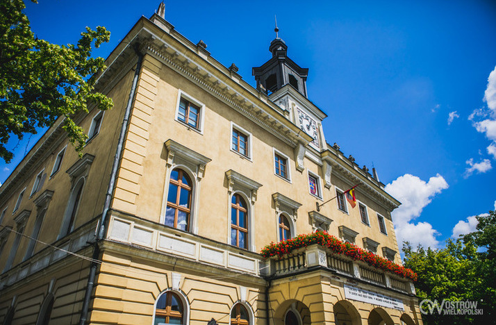 Ilustracja do artykułu: Zabytkowy Ratusz przejdzie metamorfozę. Prezydent miasta podpisała...