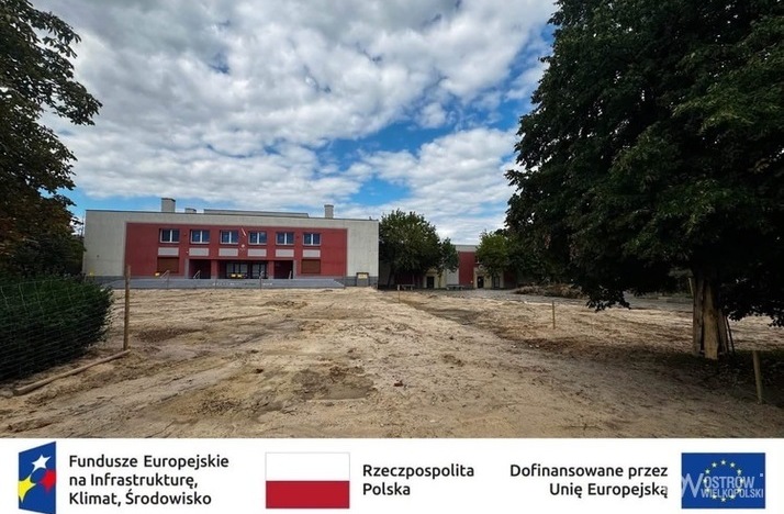 Ilustracja do artykułu: Więcej zieleni, mniej betonu przy Szkole Podstawowej nr 4!