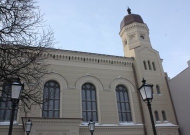 Remontowane wnętrze synagogi 6