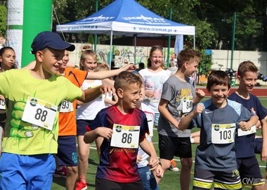 Znakomita frekwencja na Ostrowskim Teście Coopera   (11)