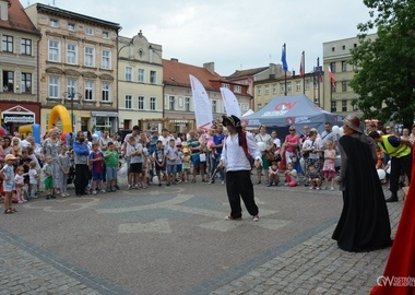 Znakomita zabawa na ostrowskim Rynku  (57)