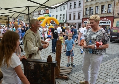 Znakomita zabawa na ostrowskim Rynku  (45)