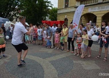 Znakomita zabawa na ostrowskim Rynku  (23)