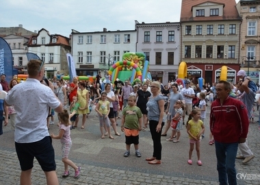 Znakomita zabawa na ostrowskim Rynku  (6)