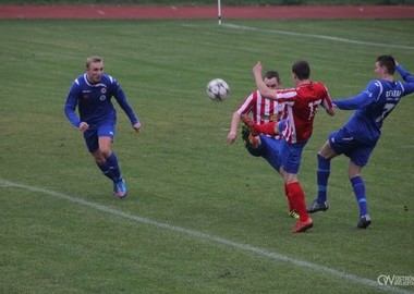 LKS Centra Ostrów - III liga piłki nożnej 1