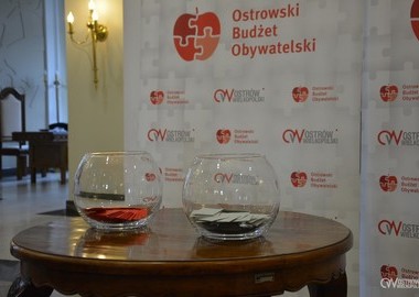 Głosowanie rusza o północy (4)