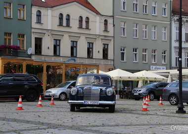 Rajd Pojazdów Zabytkowych Tylko Dla Zuchwałych (9)