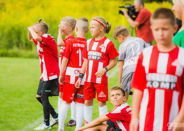 Ostatni mecz na boisku za parowozownią (98)