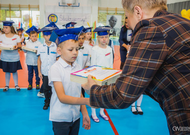 2021-10-15 Slubowanie klas pierwszych SP9 (85)