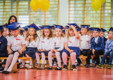 2021-10-15 Slubowanie klas pierwszych SP9 (68)