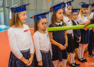 2021-10-15 Slubowanie klas pierwszych SP9 (57)