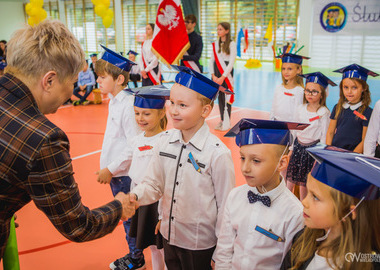2021-10-15 Slubowanie klas pierwszych SP9 (56)