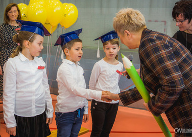 2021-10-15 Slubowanie klas pierwszych SP9 (52)