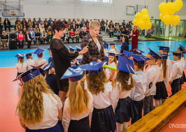2021-10-15 Slubowanie klas pierwszych SP9 (44)