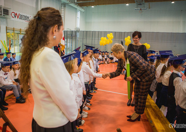 2021-10-15 Slubowanie klas pierwszych SP9 (41)