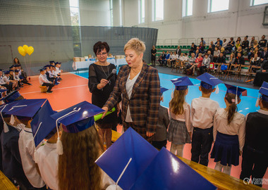2021-10-15 Slubowanie klas pierwszych SP9 (40)