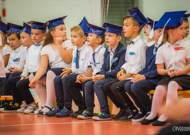 2021-10-15 Slubowanie klas pierwszych SP9 (12)