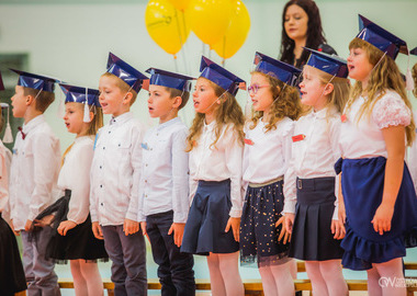 2021-10-15 Slubowanie klas pierwszych SP9 (4)