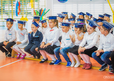 2021-10-15 Slubowanie klas pierwszych SP9 (1)