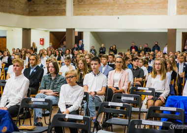 Stypendia im. świętego Jana Pawła II Miasta Ostrowa Wielkopolskiego 18-10-2021 (57)