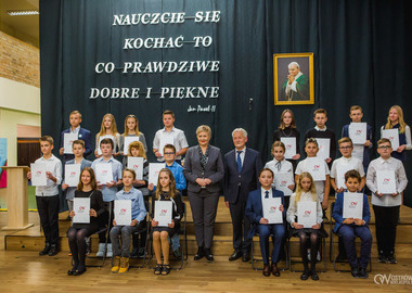 Stypendia im. świętego Jana Pawła II Miasta Ostrowa Wielkopolskiego 18-10-2021 (193)