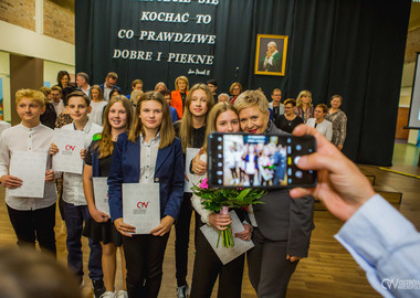 Stypendia im. świętego Jana Pawła II Miasta Ostrowa Wielkopolskiego 18-10-2021 (298)