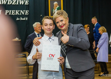 Stypendia im. świętego Jana Pawła II Miasta Ostrowa Wielkopolskiego 18-10-2021 (294)