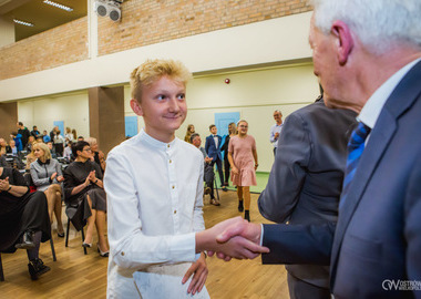 Stypendia im. świętego Jana Pawła II Miasta Ostrowa Wielkopolskiego 18-10-2021 (282)