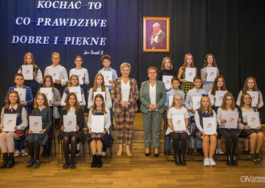 Stypendia im. świętego Jana Pawła II Miasta Ostrowa Wielkopolskiego 19-10-2021 (253)