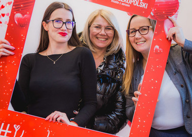 Zakochali się w Ostrowie. Walentynkowa sesja fotograficzna w Urzędzie Miejskim  (21)