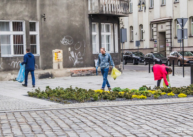 Wiosenne sprzątanie Ostrowa Wielkopolskiego (37)